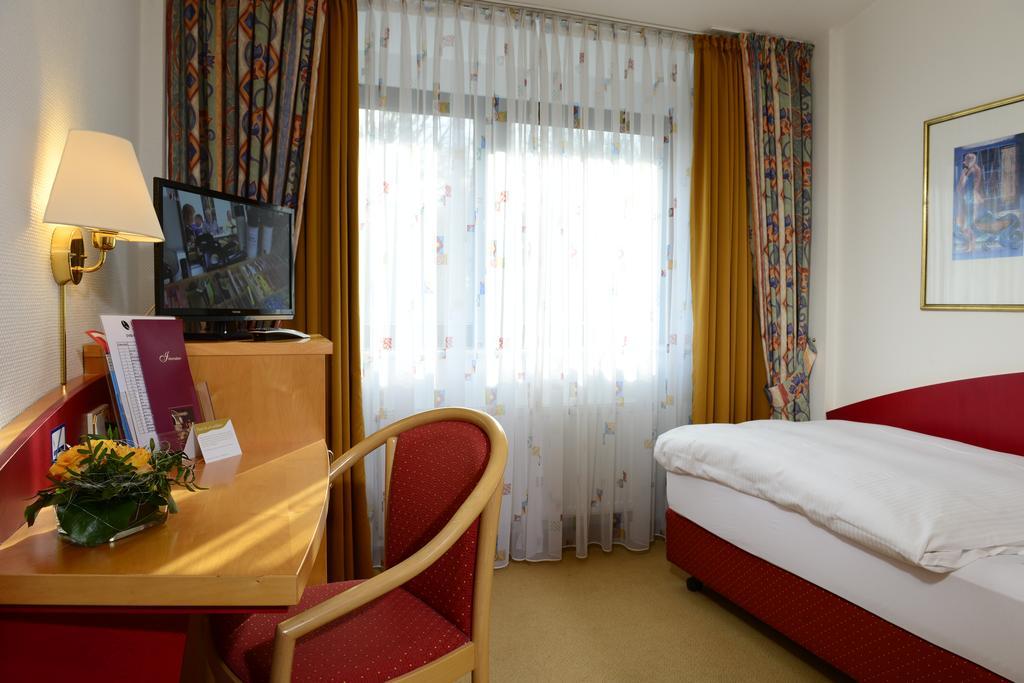 Hotel Spiegel Cologne Luaran gambar