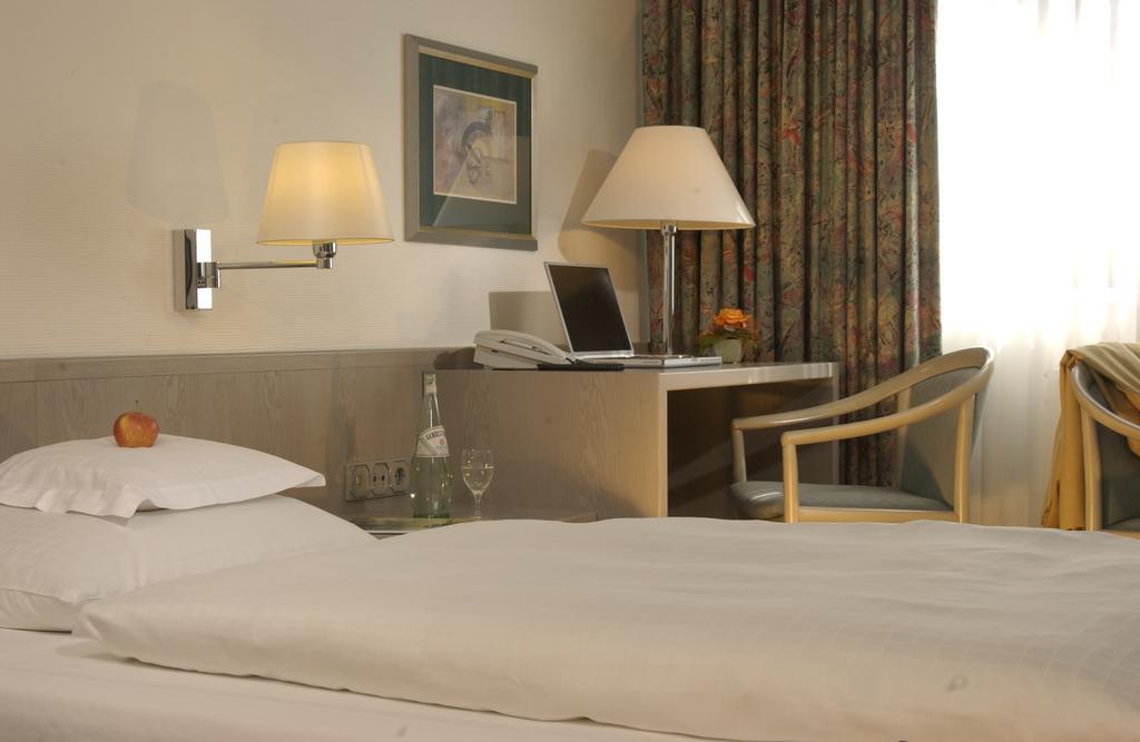 Hotel Spiegel Cologne Luaran gambar